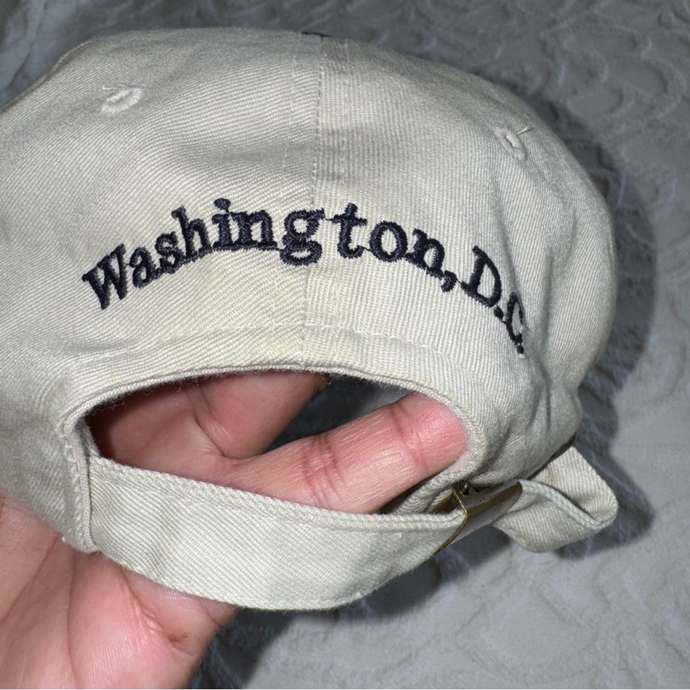 55th Presidential Inauguration BaseBall Cap - Picture 5 of 8